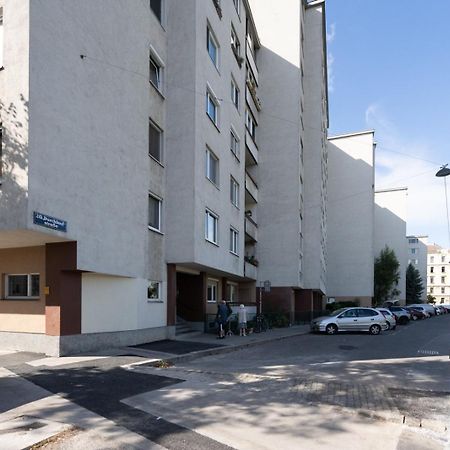 Two Bedrooms - 85 Squaremeters - 4 Min To U6 Dresdner Str Вена Экстерьер фото