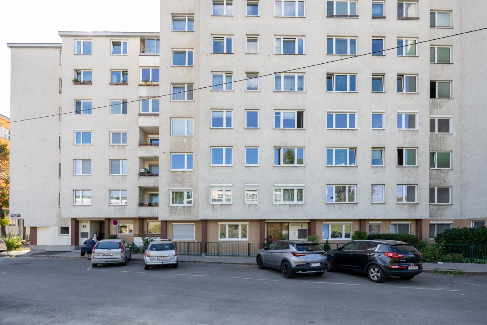 Two Bedrooms - 85 Squaremeters - 4 Min To U6 Dresdner Str Вена Экстерьер фото