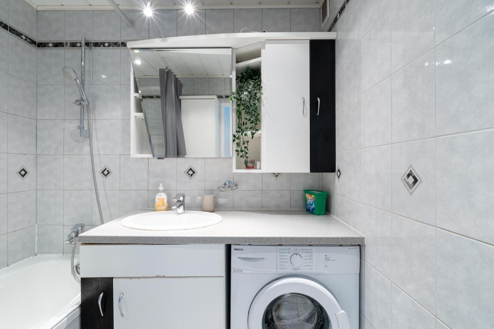Two Bedrooms - 85 Squaremeters - 4 Min To U6 Dresdner Str Вена Экстерьер фото