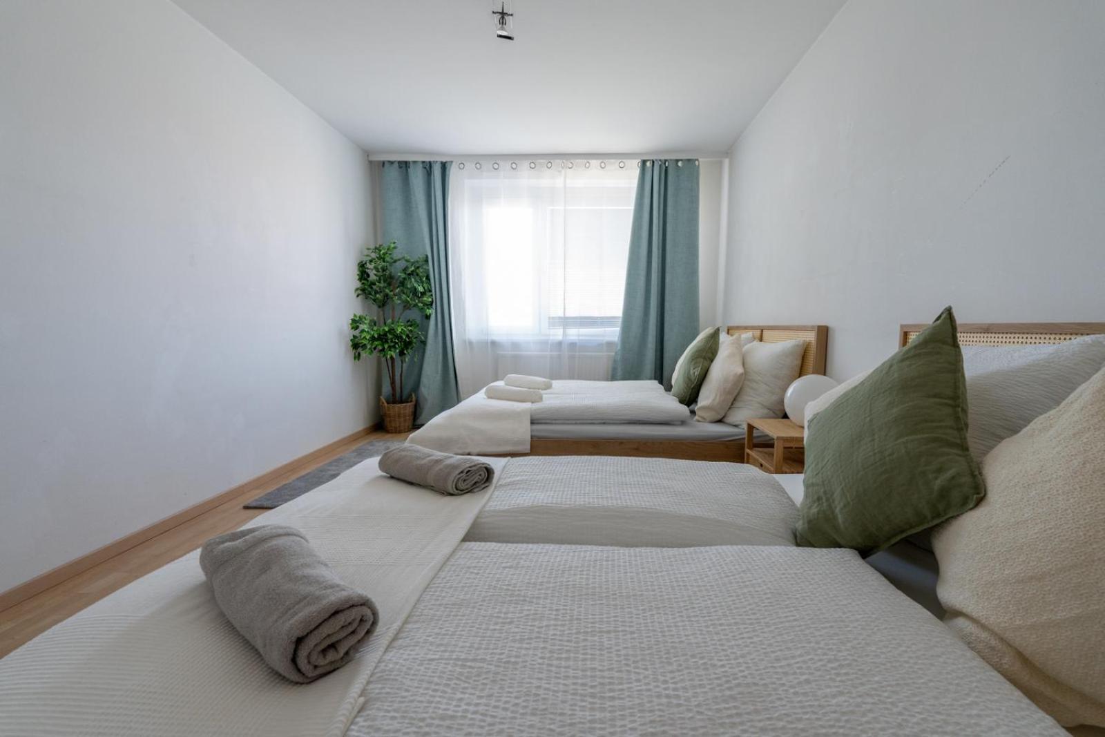 Two Bedrooms - 85 Squaremeters - 4 Min To U6 Dresdner Str Вена Экстерьер фото