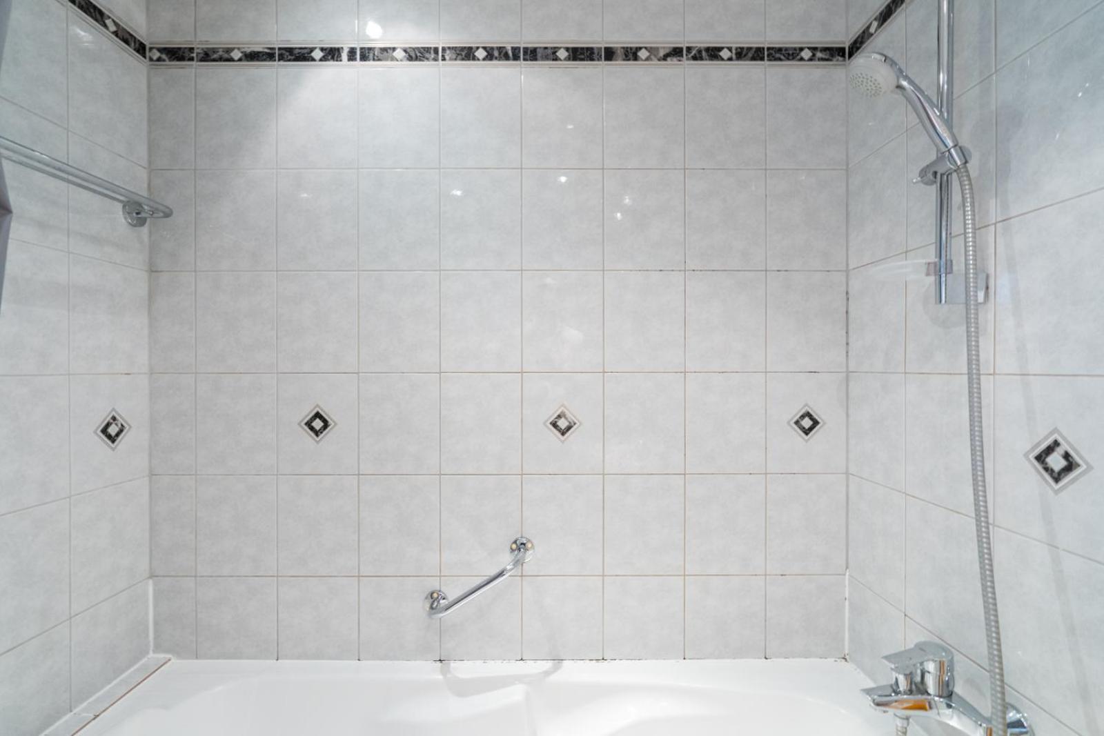 Two Bedrooms - 85 Squaremeters - 4 Min To U6 Dresdner Str Вена Экстерьер фото