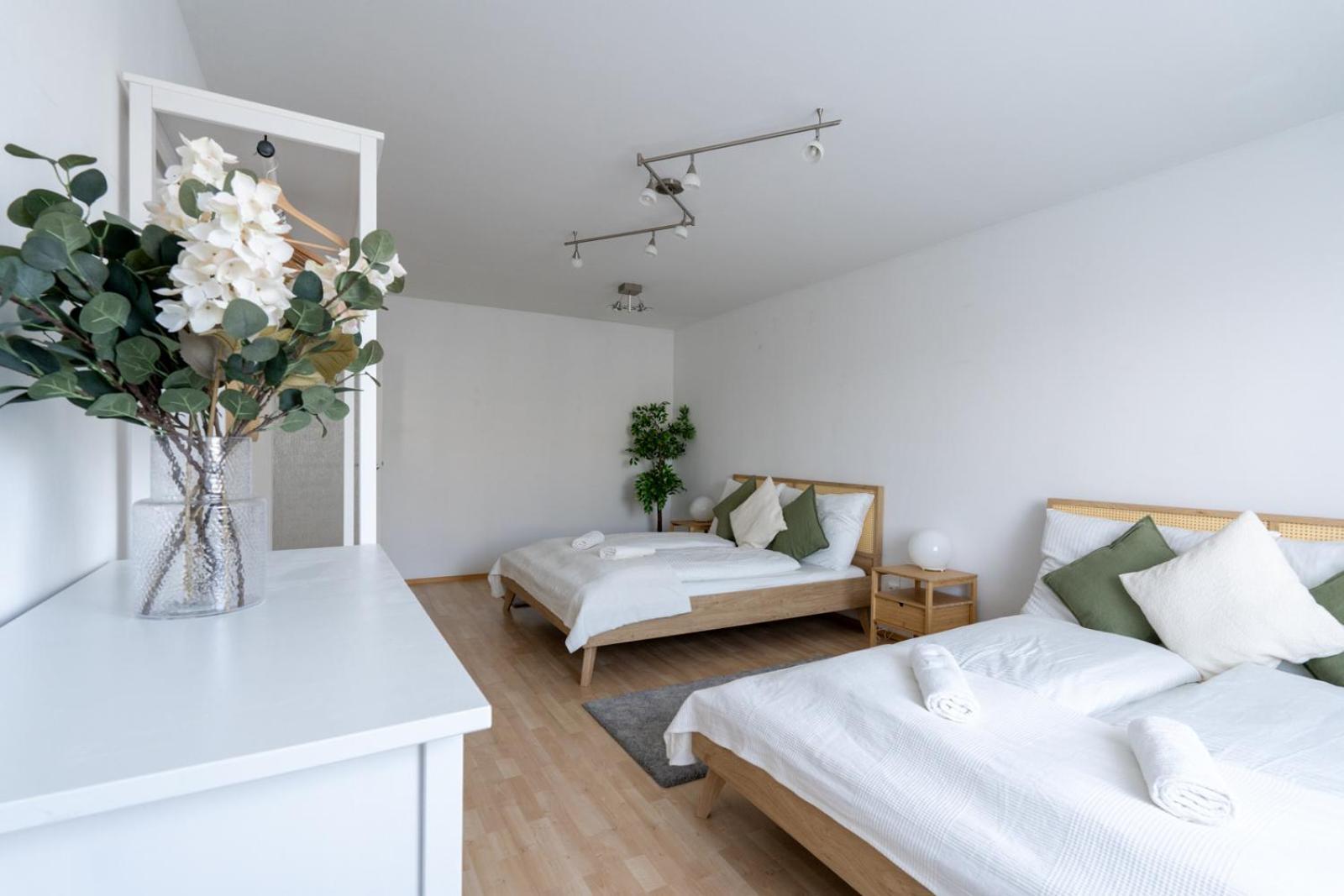 Two Bedrooms - 85 Squaremeters - 4 Min To U6 Dresdner Str Вена Экстерьер фото