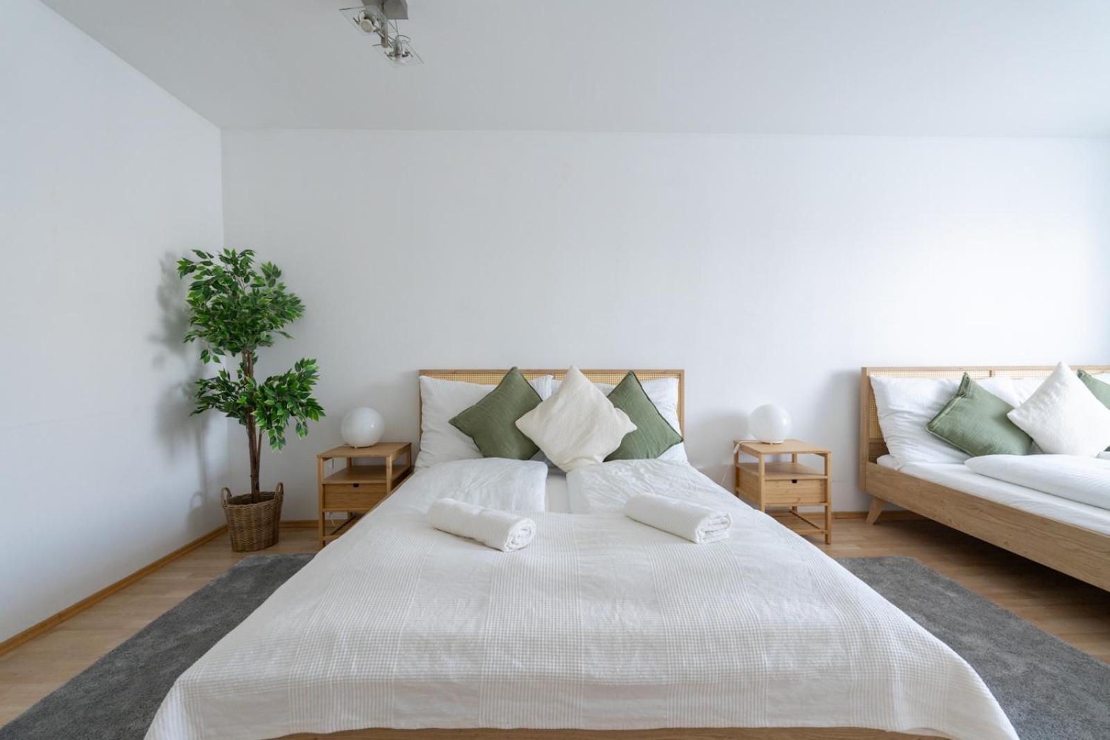 Two Bedrooms - 85 Squaremeters - 4 Min To U6 Dresdner Str Вена Экстерьер фото